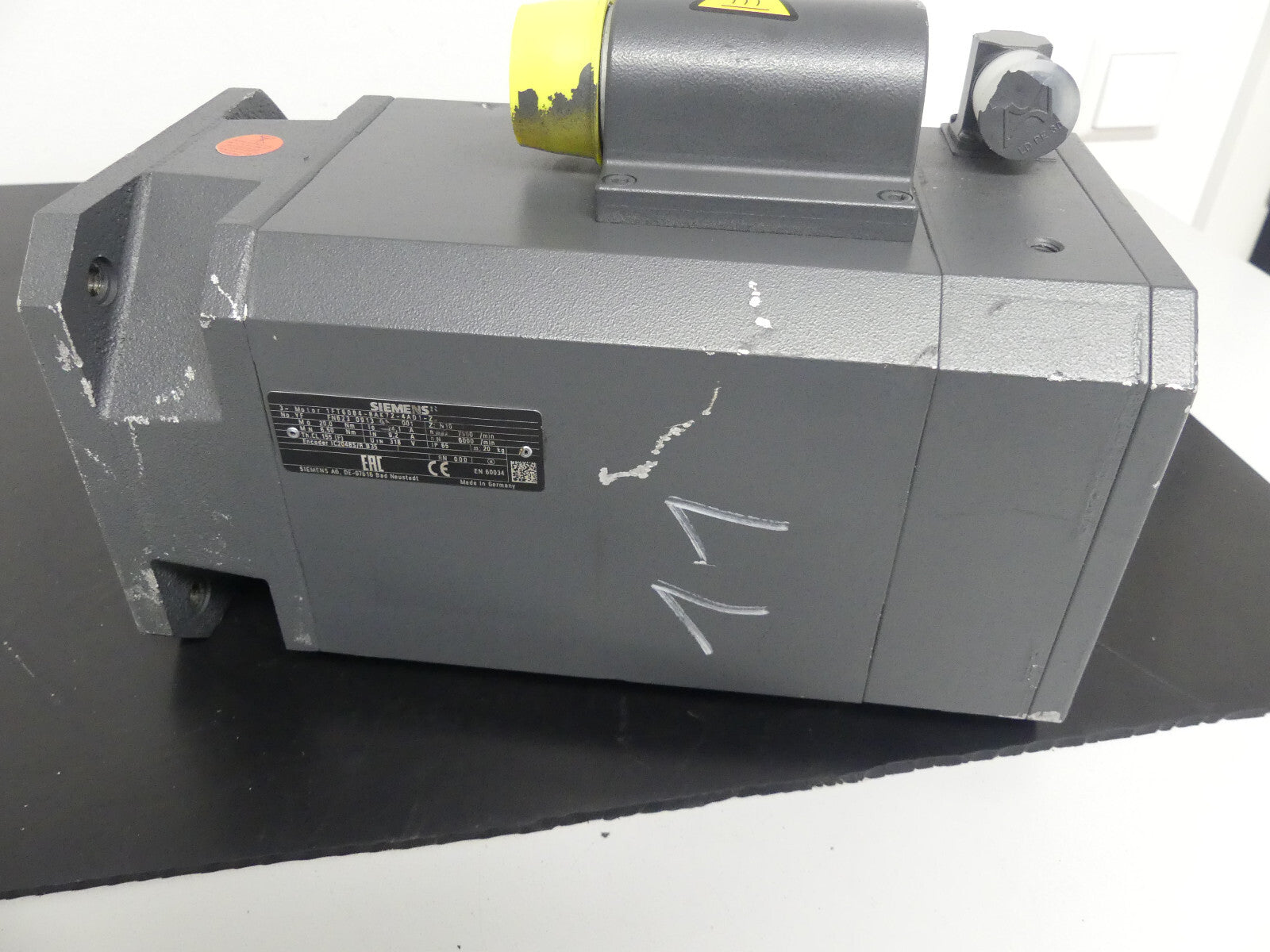 siemens 1ft6084-8ak72-4ad1-z used s.Bilder