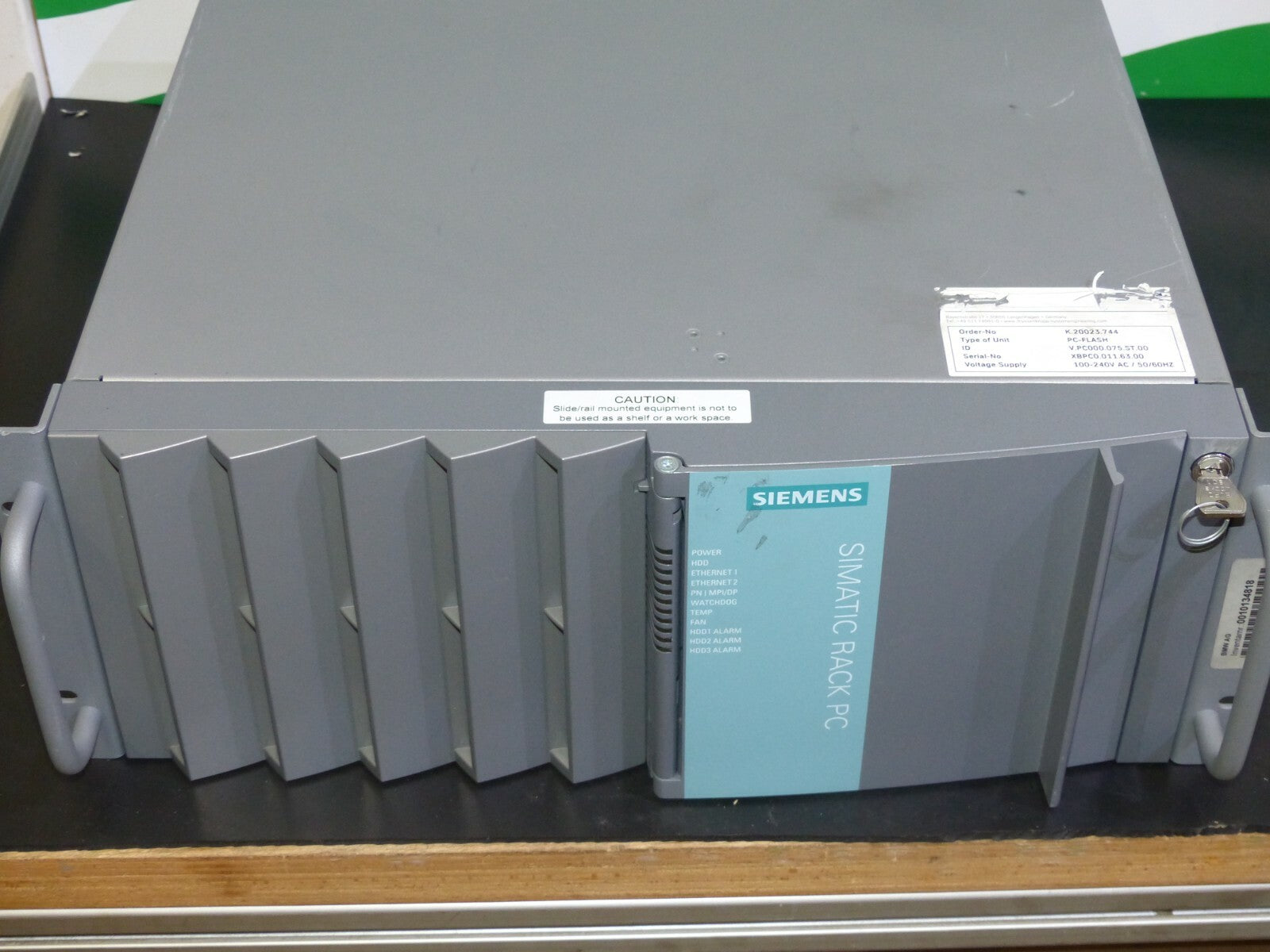 Siemens Simatic Rack PC // 6BK1800-8BM10-1BA0