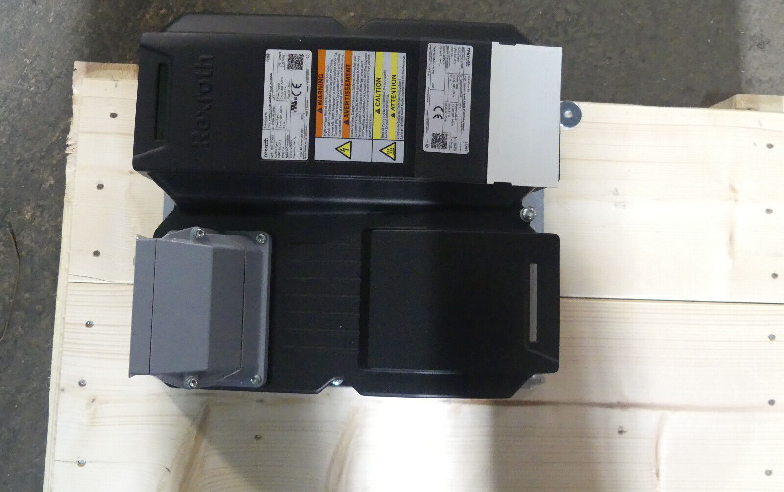 rexroth indradrive mi  knk03.1a-nr-a0008-p-u226-a4-nnnn