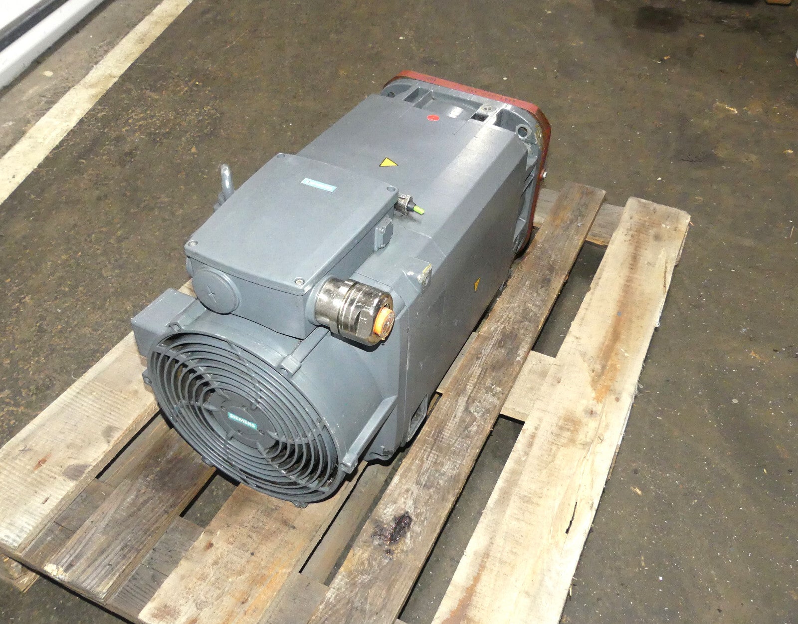 Siemens 1PH8165-1DF03-1BA1