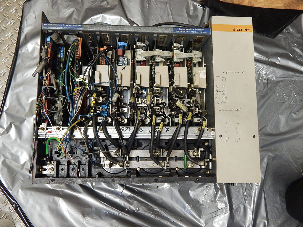 Siemens Simodrive Spindel-Umrichter// 6SC 6101-5A-Z  Used