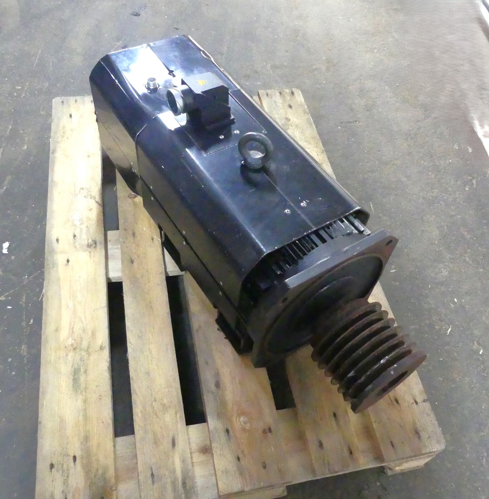 Rexroth Induction Motor 2AD164B-B35OA2-DS06-C2V1