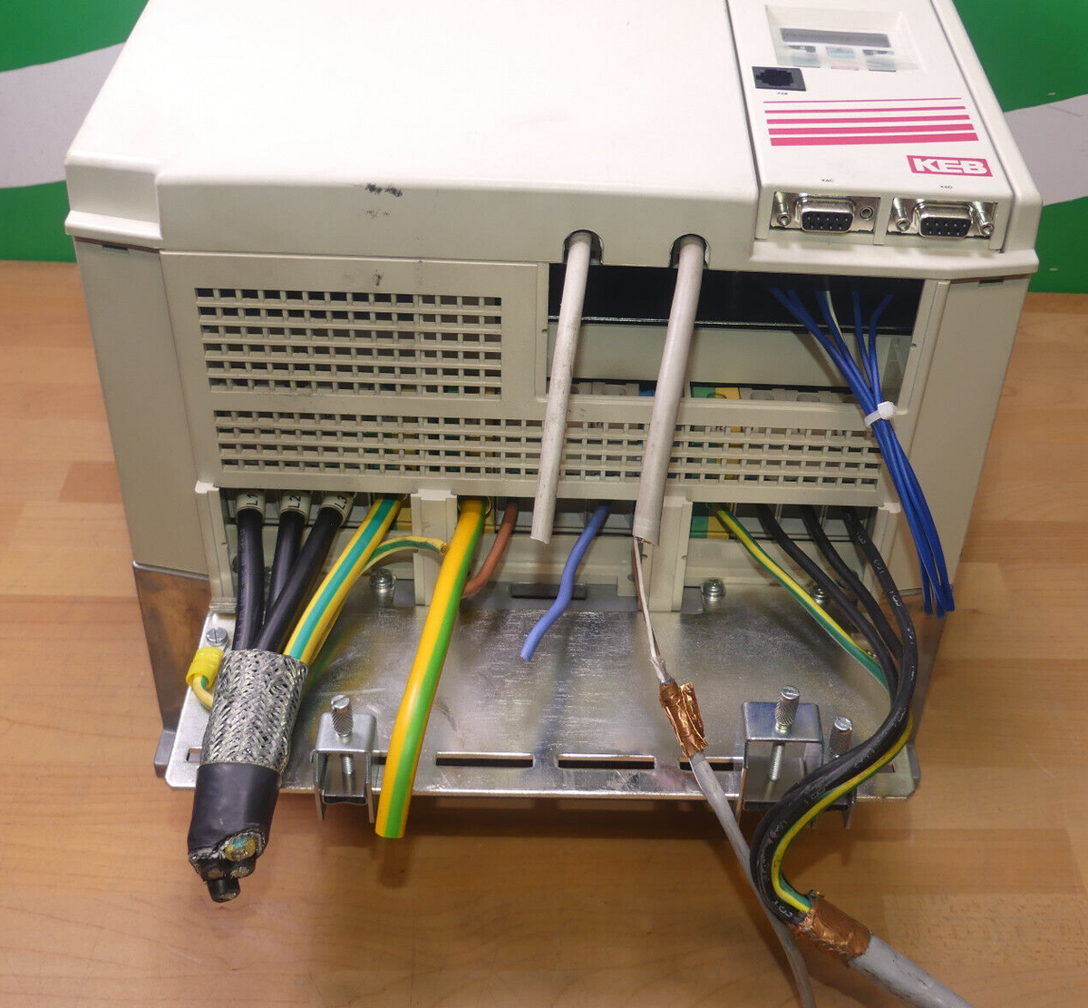 KEB 17F5A1H-YR6G  Frequenzumrichter 15kW 2/4P 50/60Hz