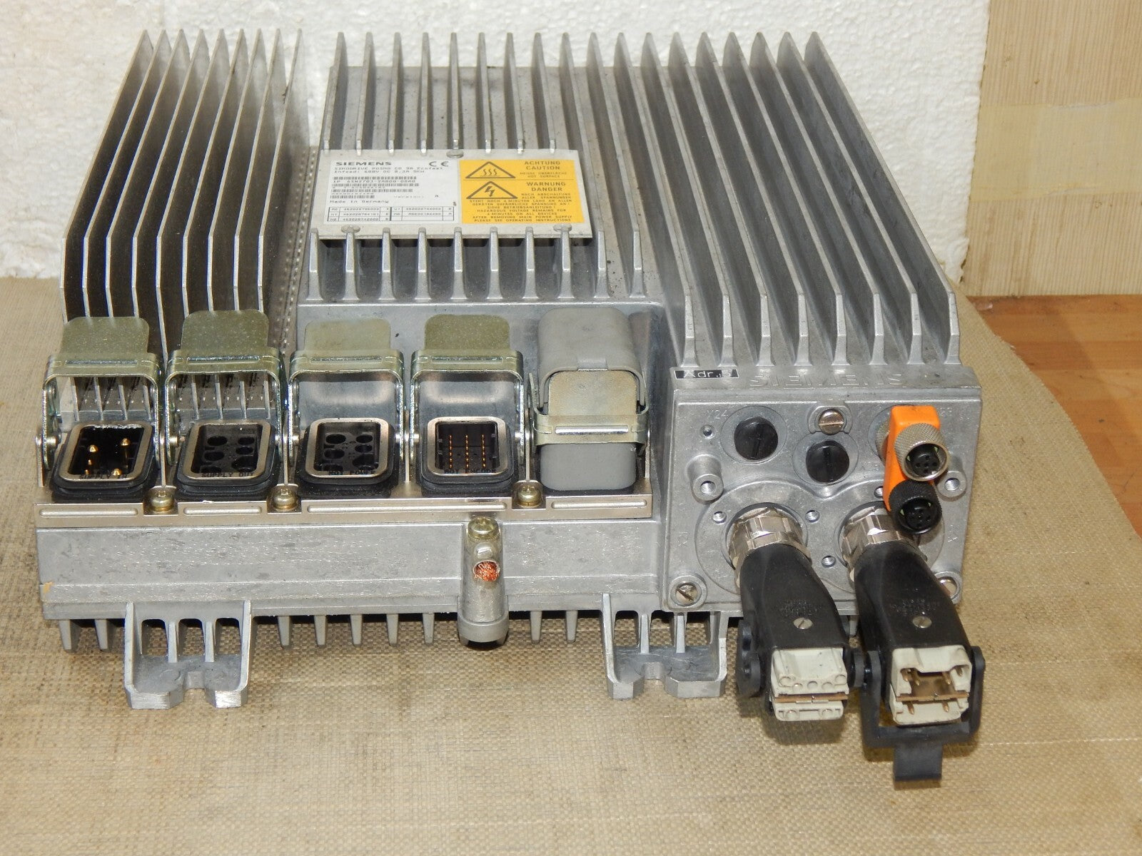  SIEMENS 6SN2703-2AB00-0BA0 SIMODRIVE POSMO CD 9A Ecofast Vers. A 