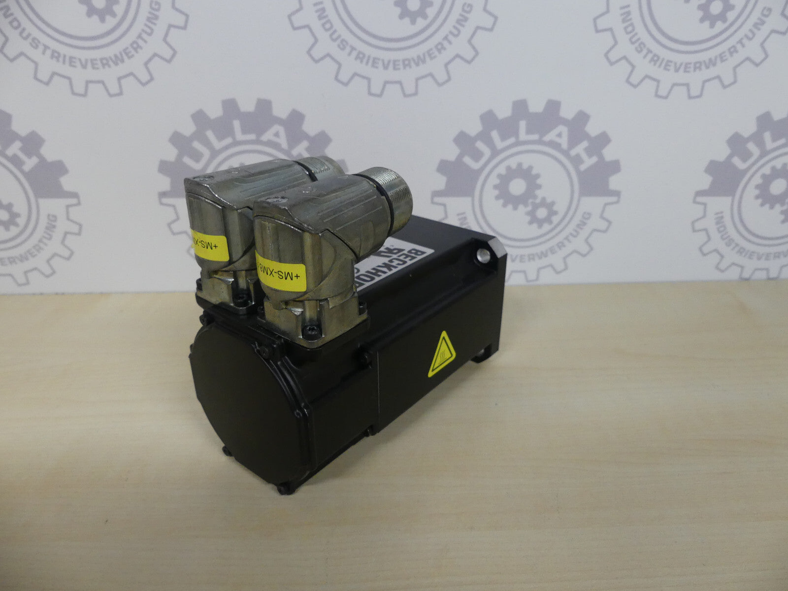 BECKHOFF AM3022-0C00-0000, NEUWERTIG