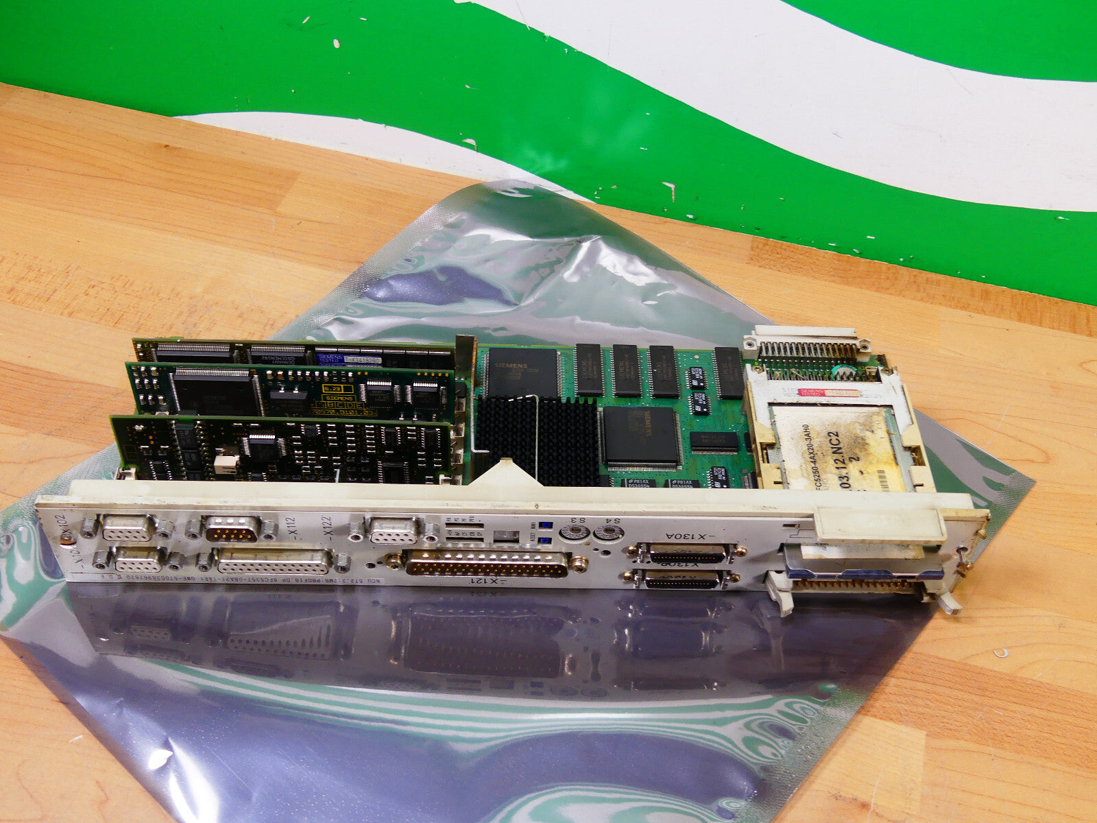 Siemens Sinumerik 840D NCU 572.2   6FC5357-0BA21-1AE1 s.Bilder