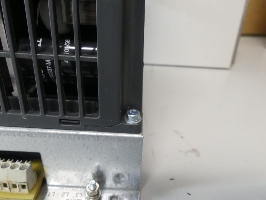 Siemens 6SE9215-8DB40 Micromaster  (leicht beschädigt) + 6se3290-0db87-0fa3