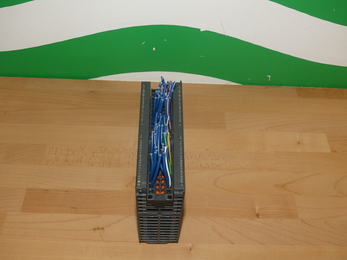 Siemens Simatic s7-300 6ES7331-7NF00-0AB0 FS:16  Leicht beschädigt s.Bilder