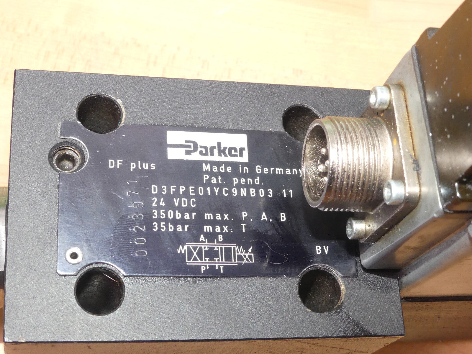 parker D3FPE01YC9NB03 11  D3FPE01YC9NB0311 DFplus VCD Technology