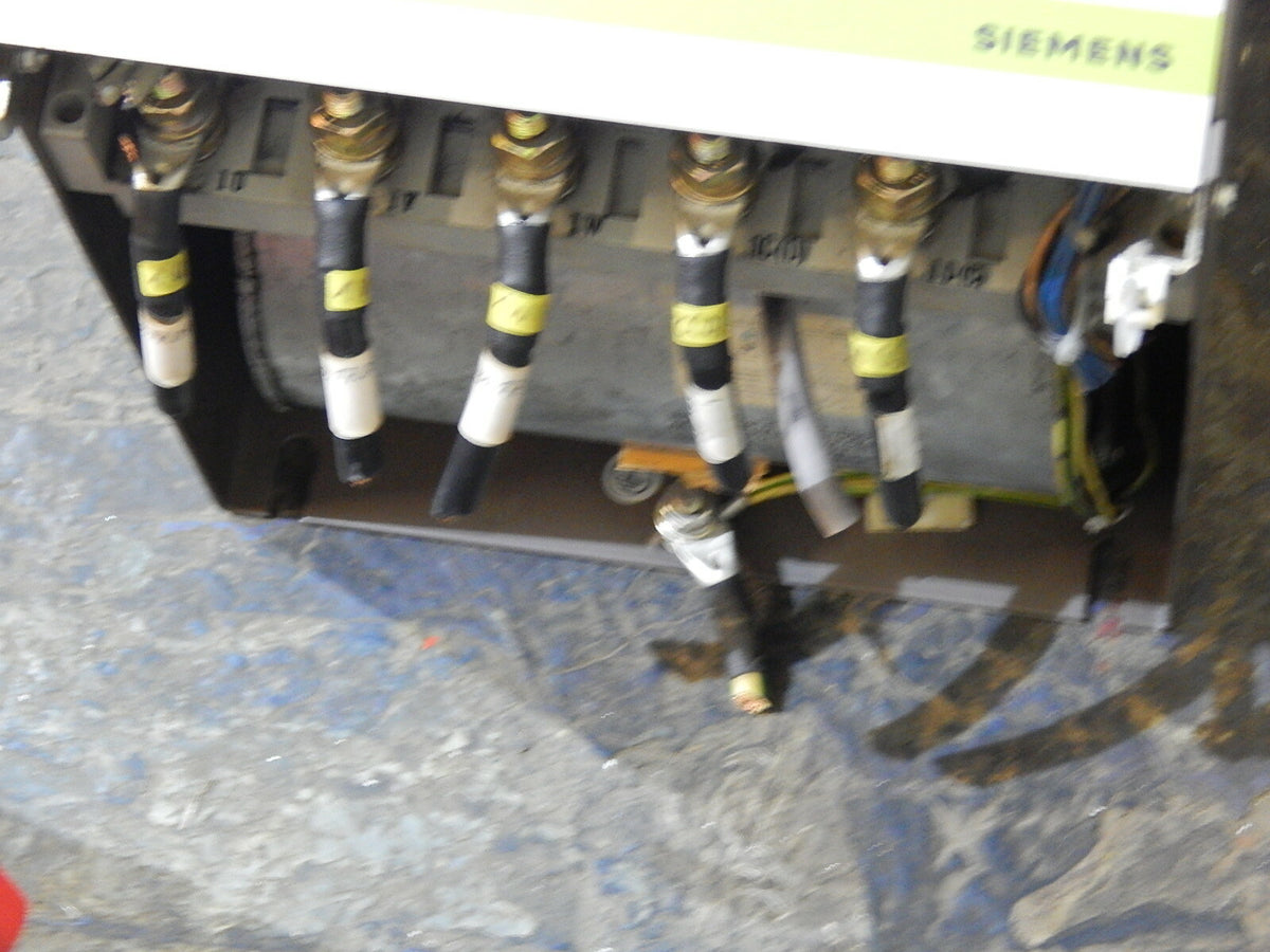 Siemens SIMOREG Kompaktgerät 6RA 2471-6DV30-0 Type:.D400/125 Mreq-GcGF6V30-2A1