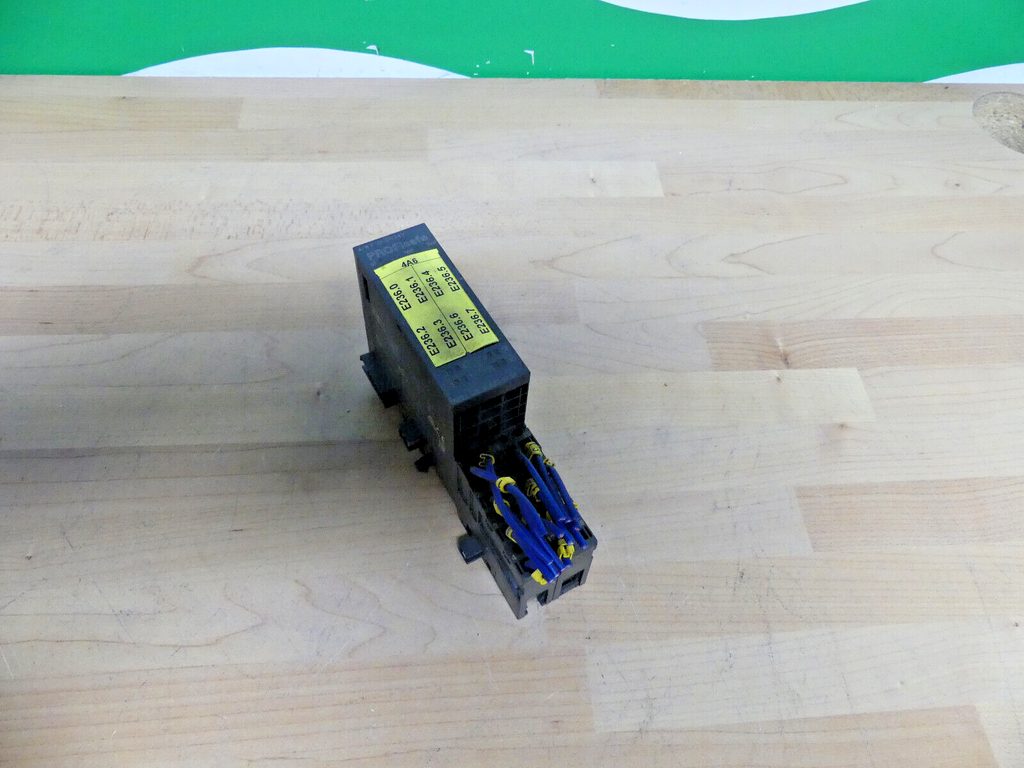 Siemens 6ES7 138-4FA05-0AB0  6ES7 1384FA050AB0