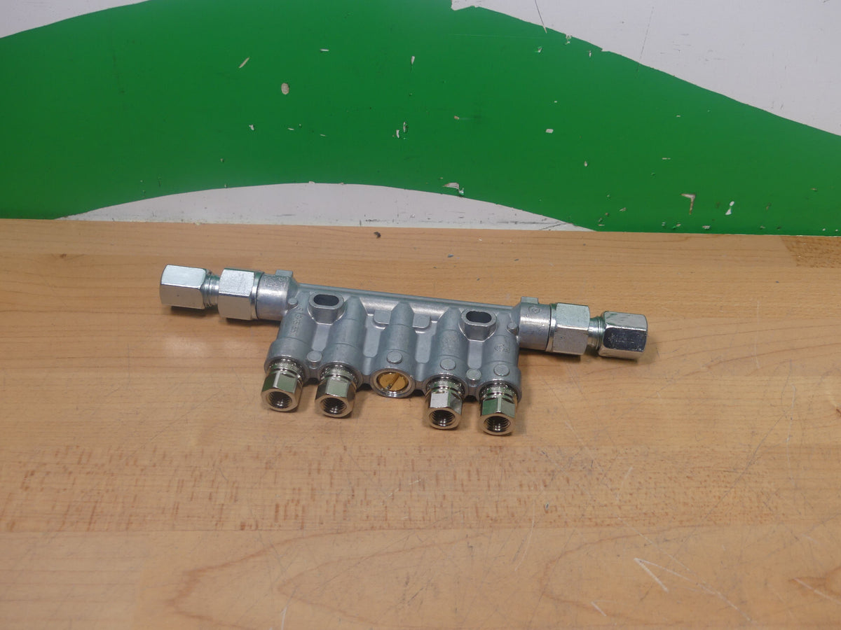 SKF 345-522-X22-V57-A   Kolbenverteiler