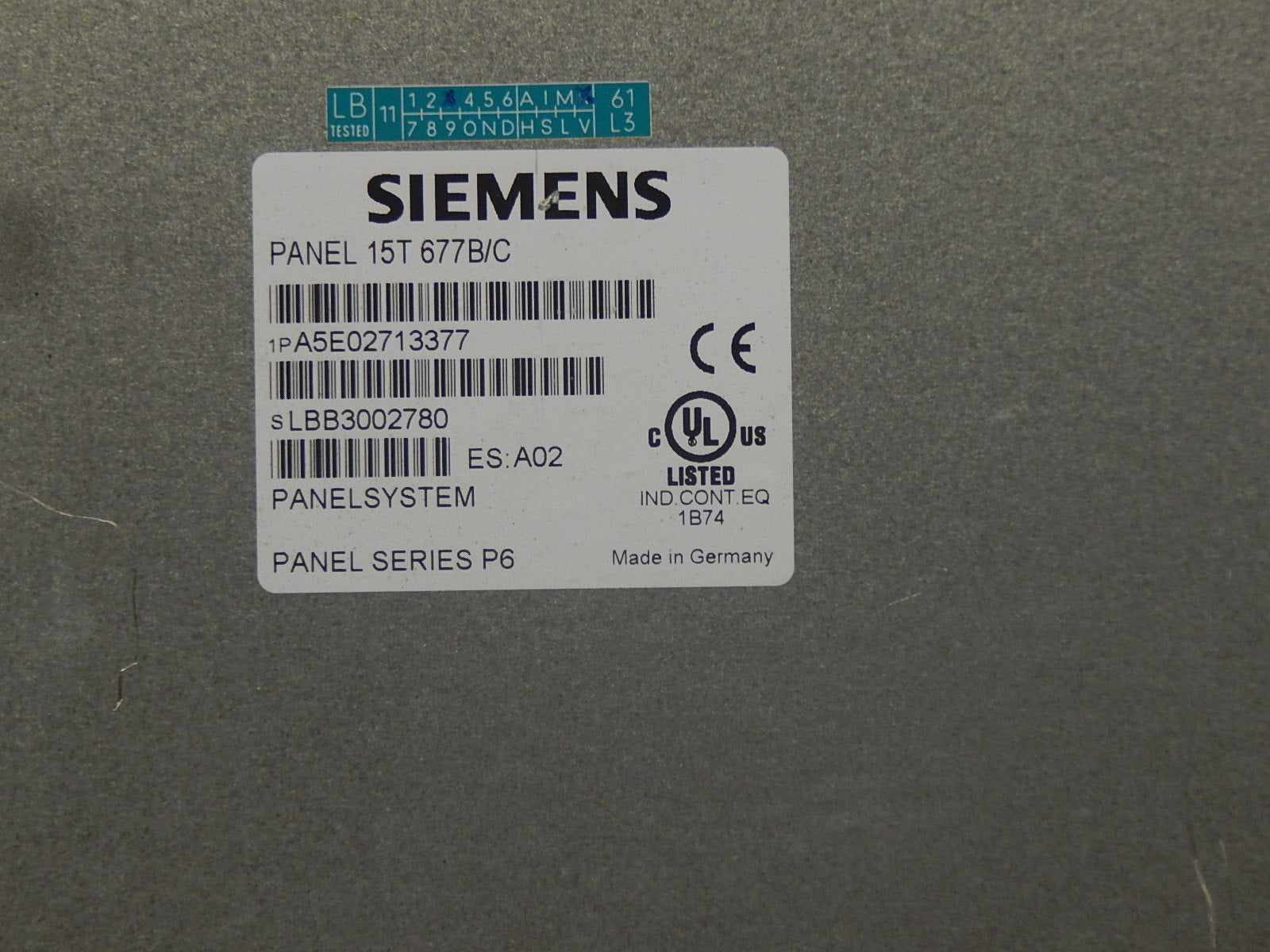 Siemens  Panel 15T 677B/C A5E2713377 E: A02 Used  gekratz Siehe Bilder