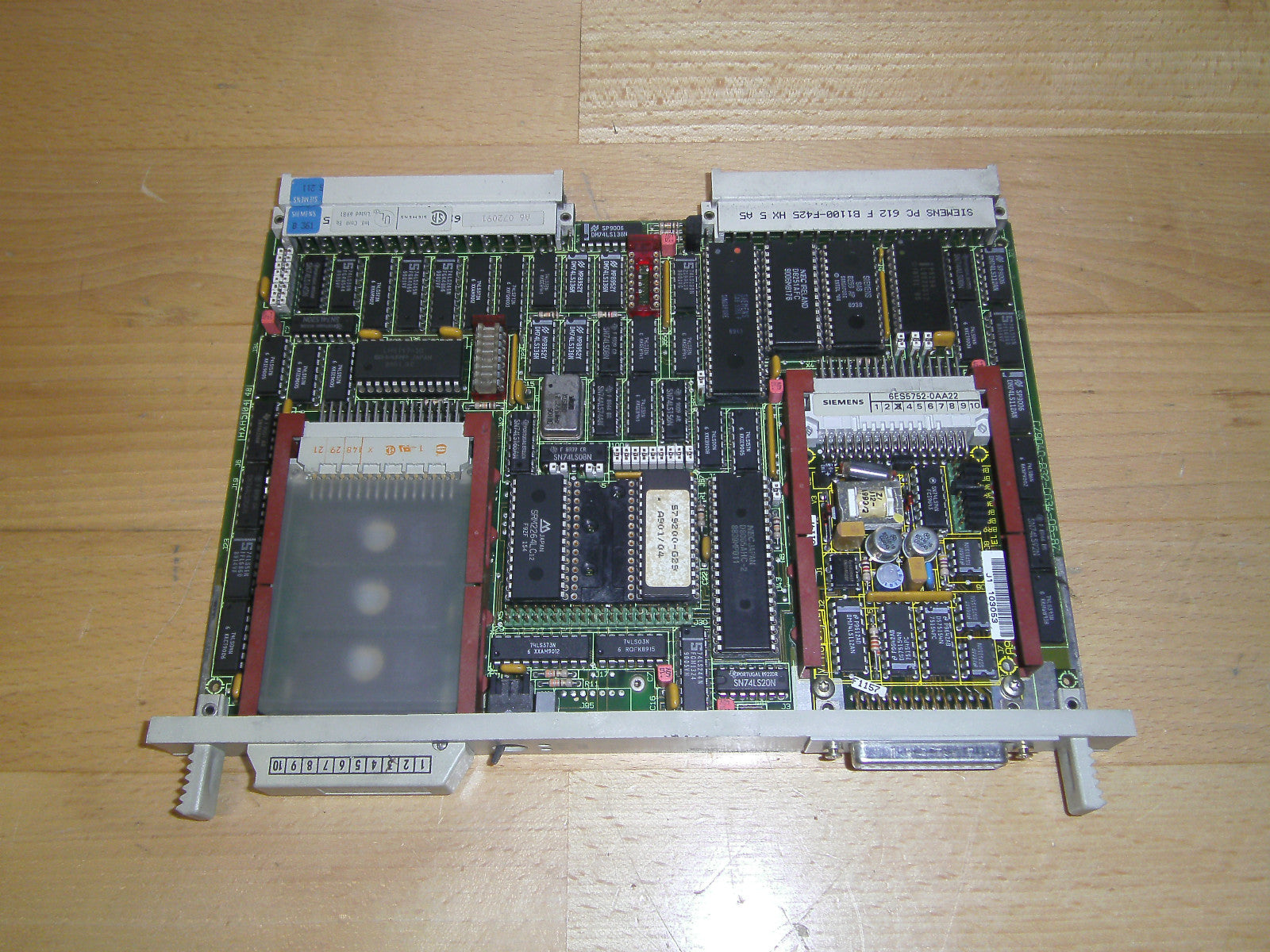 Siemens Simatic S5 6ES5 524-3UA13   6ES5524-3UA13 