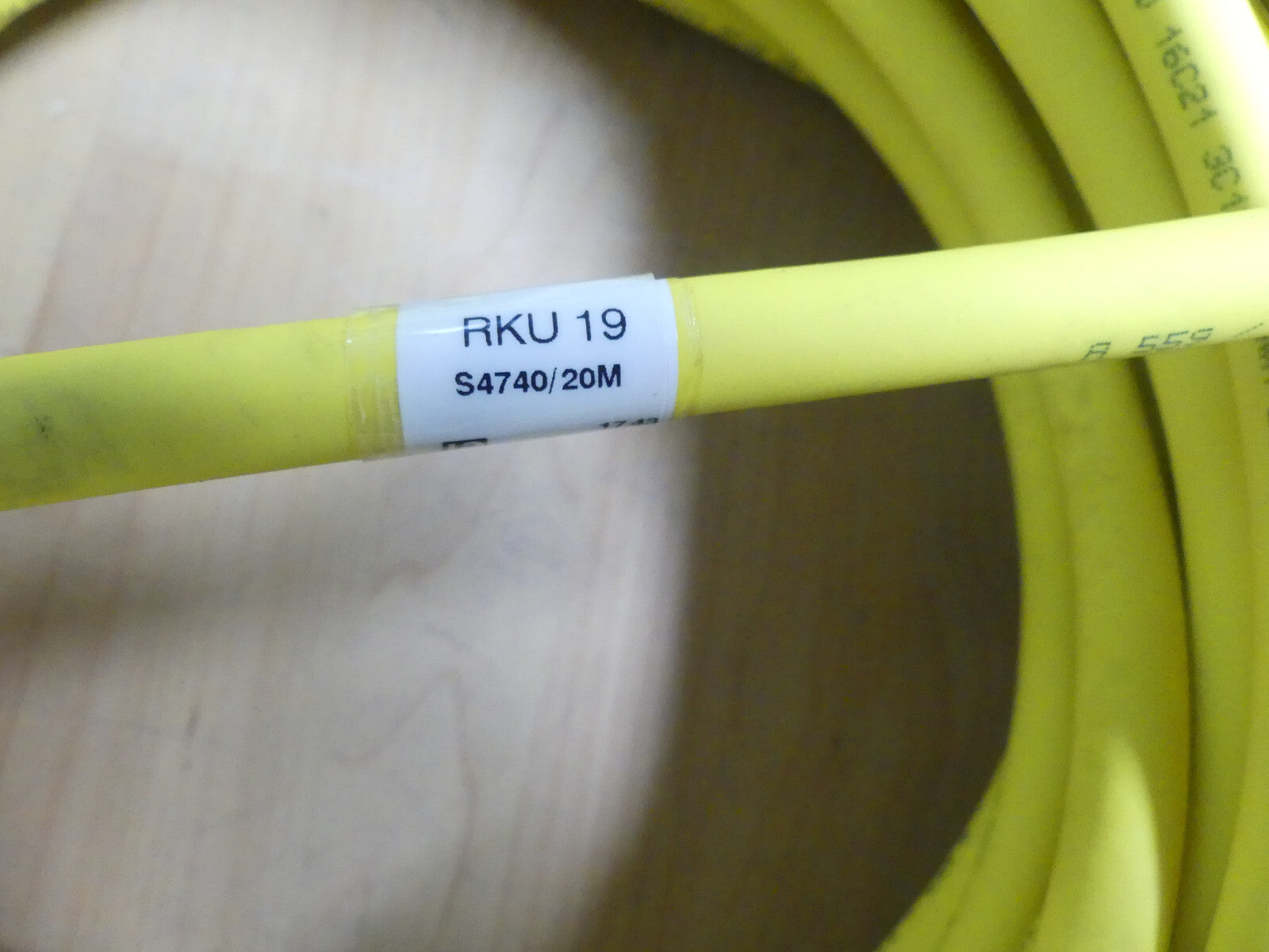 Lumberg Automation Cable Female RKU 19  S4740/20 M
