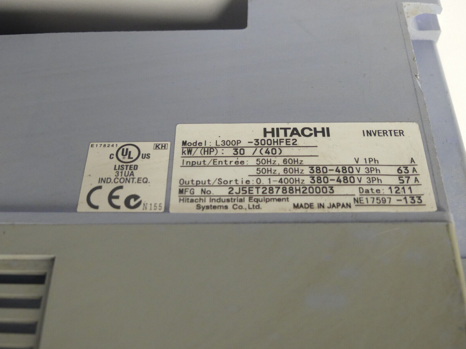 Frequenzumrichter Hitachi L300P - 300HFE2 s.Bilder