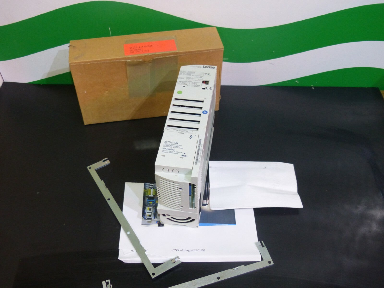 Lenze E82DV222_4B s. Bilder 