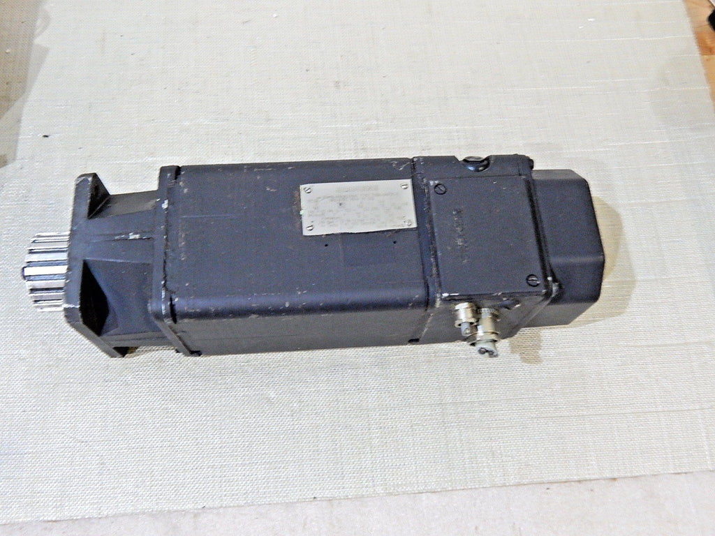 Siemens 3~Permanent Magnet Motor  1 HU3056-0AF01-Z  Used