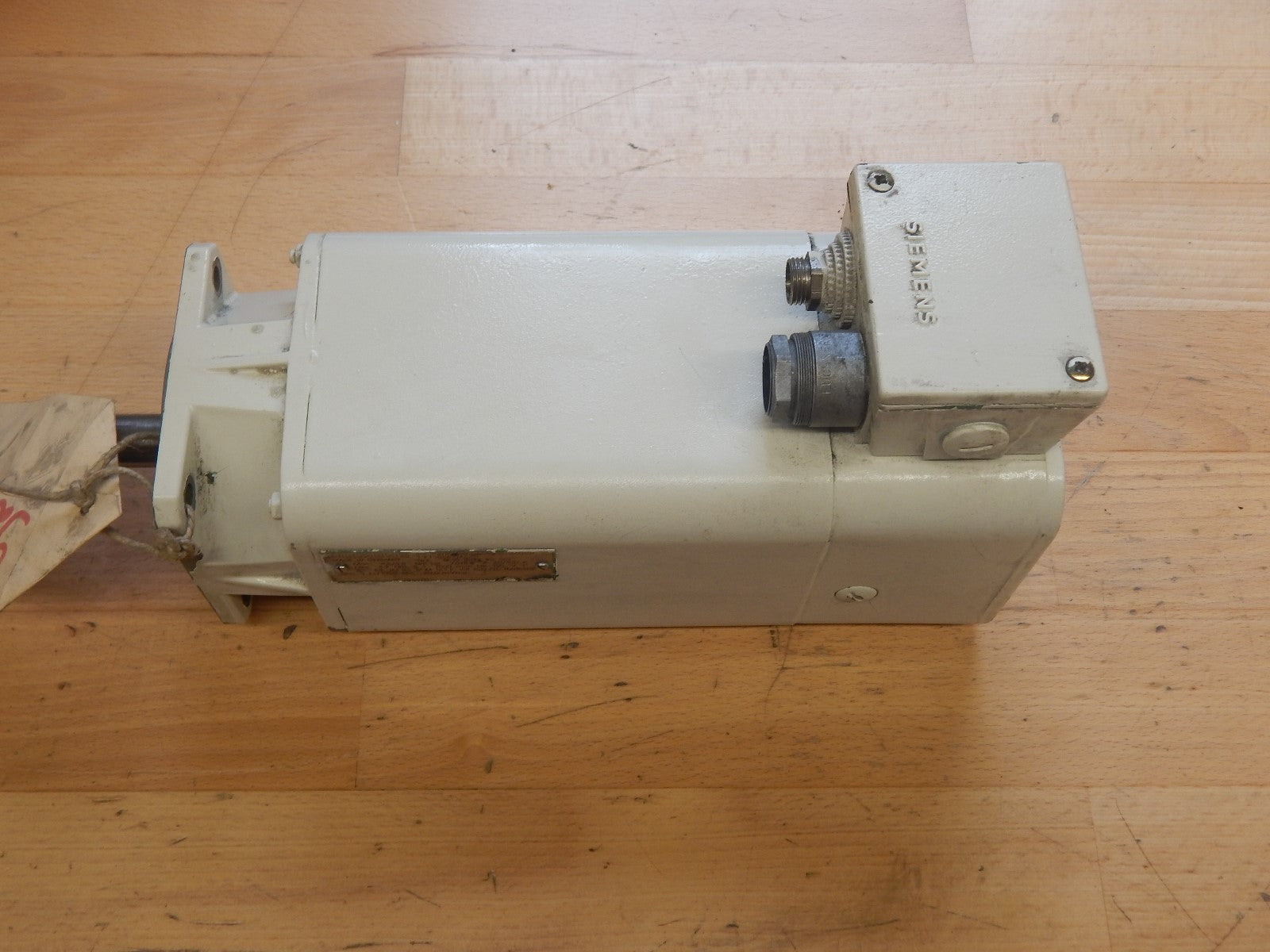 Siemens 3 ~ Permanent Magnet Motor 1FT5064-0AC01