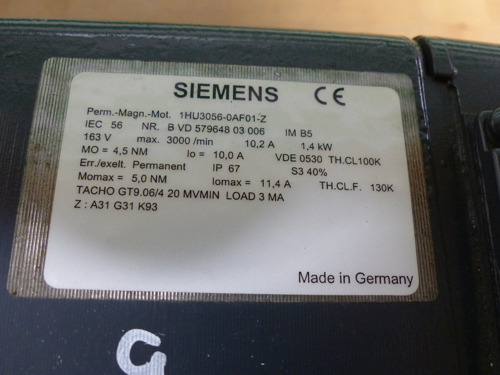 Siemens 3~Permanent Magnet Motor  1 HU3056-0AF01-Z  Used