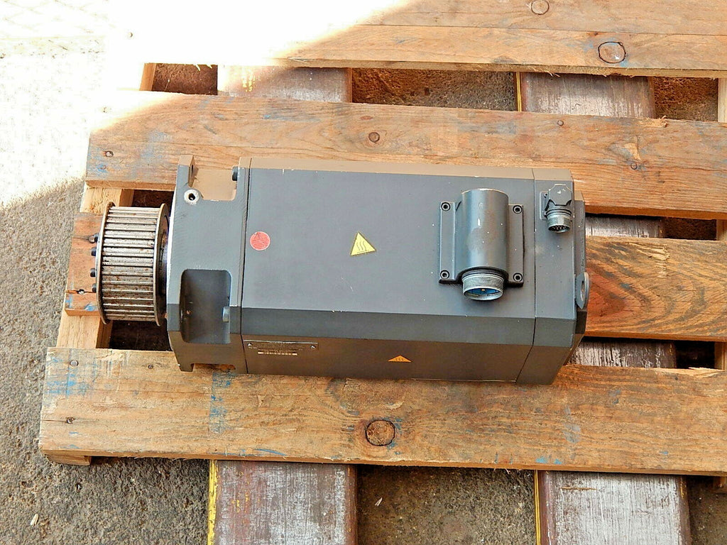  Siemens 1FT6105-1AC71-3EH1 3~Servomotor  used
