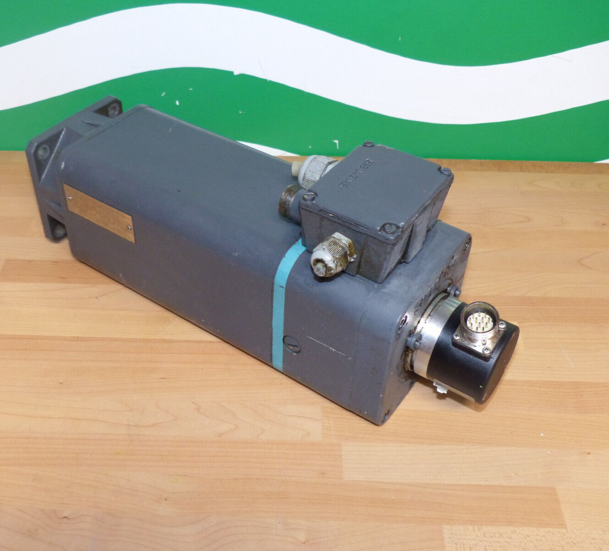 SIEMENS 1 FT5066-0AF01-2-Z mit MAULLUFF Encoder s.Bilder