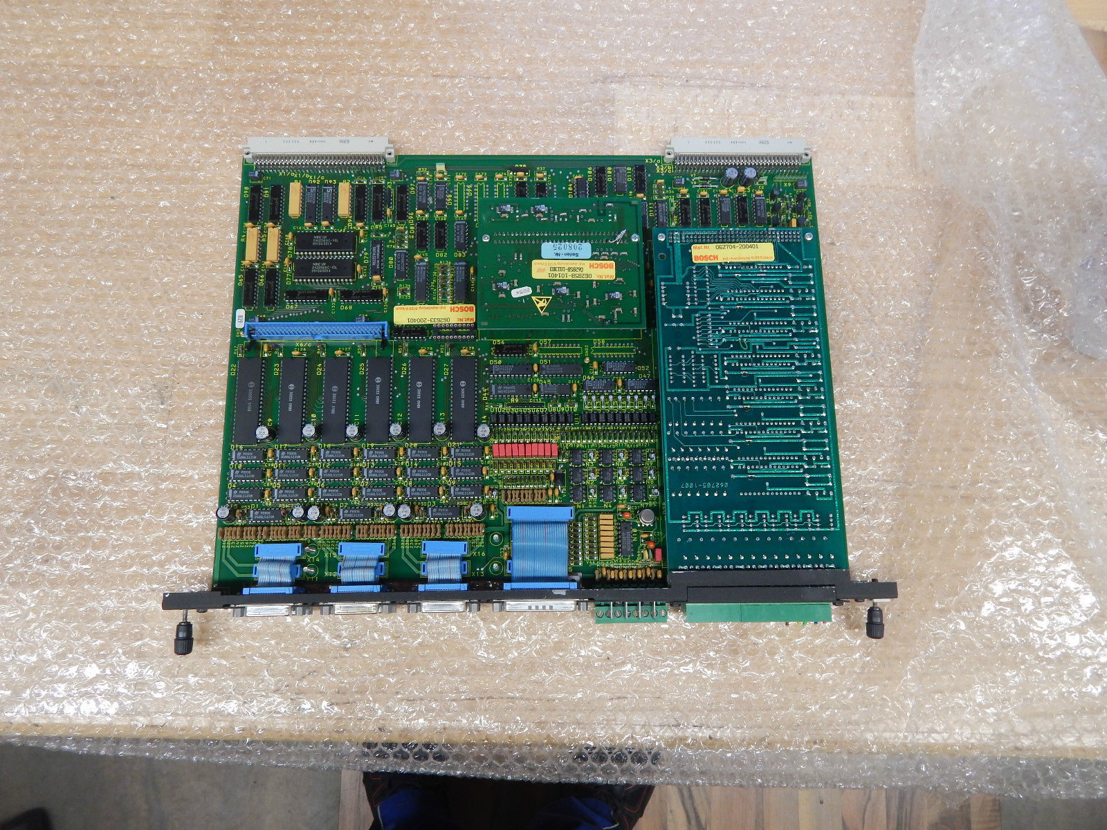 Bosch CNC SERVO 6i Mat.Nr.062633-200401//062704-200401