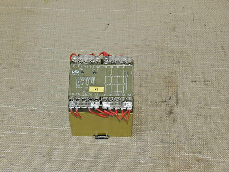  Pilz PNOZ1 24VAC 3S10 // PNOZ 1 24 VAC3S1O Relais 475600 107340 used