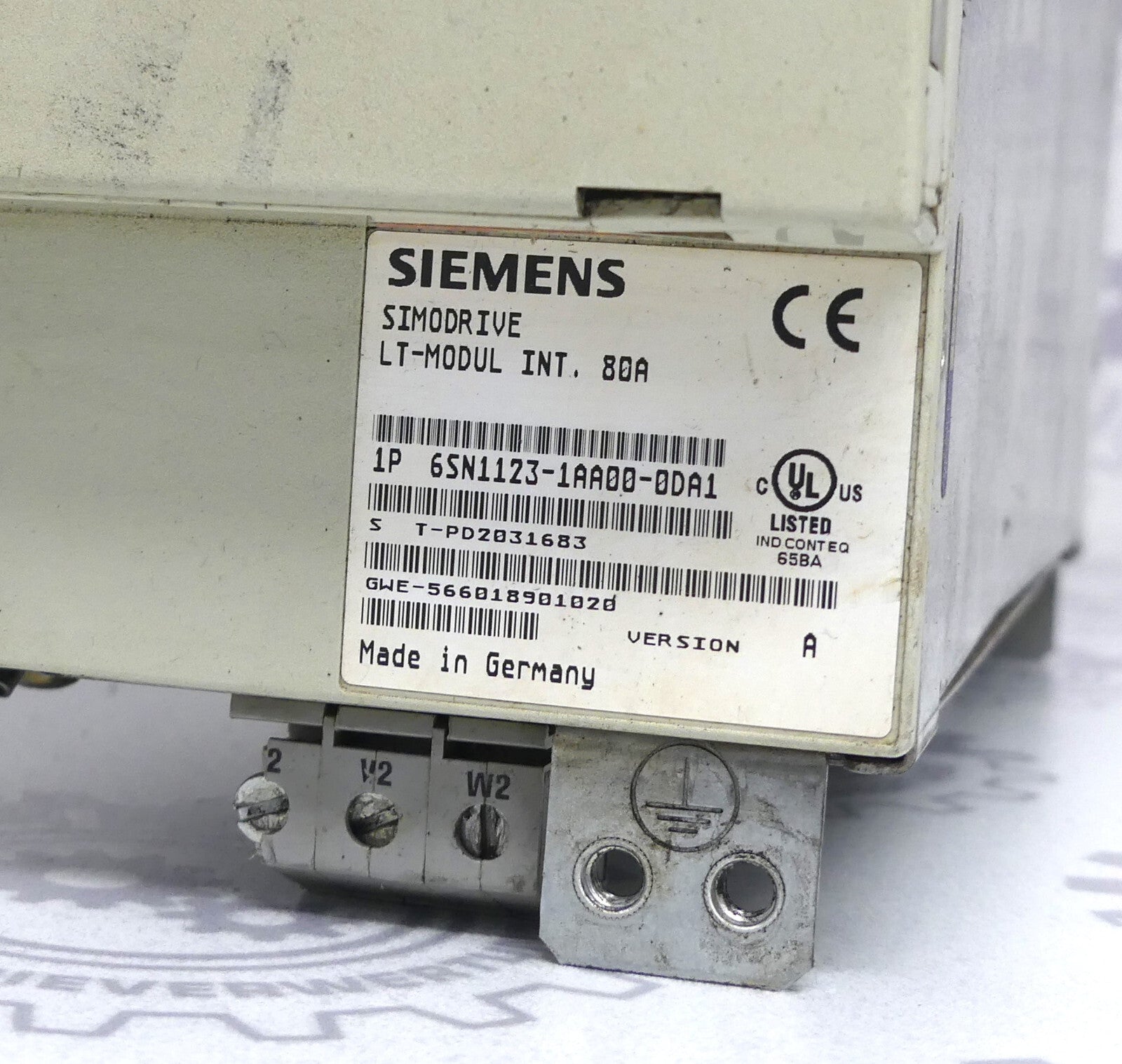Siemens 6SN1123-1AA00-0DA1 (leicht beschädigt)