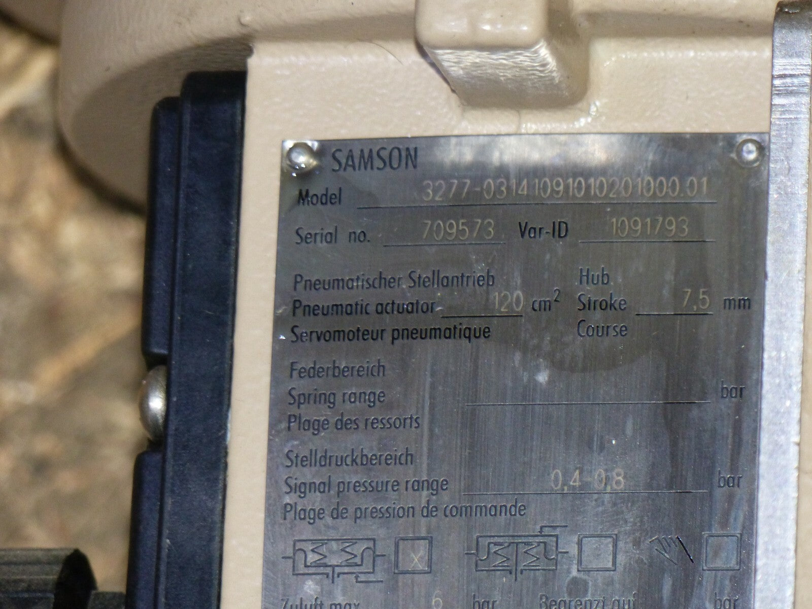  Samson 3277 Pneumatischer Stellantrieb 3277-03141091010201000.01 + 3730-1