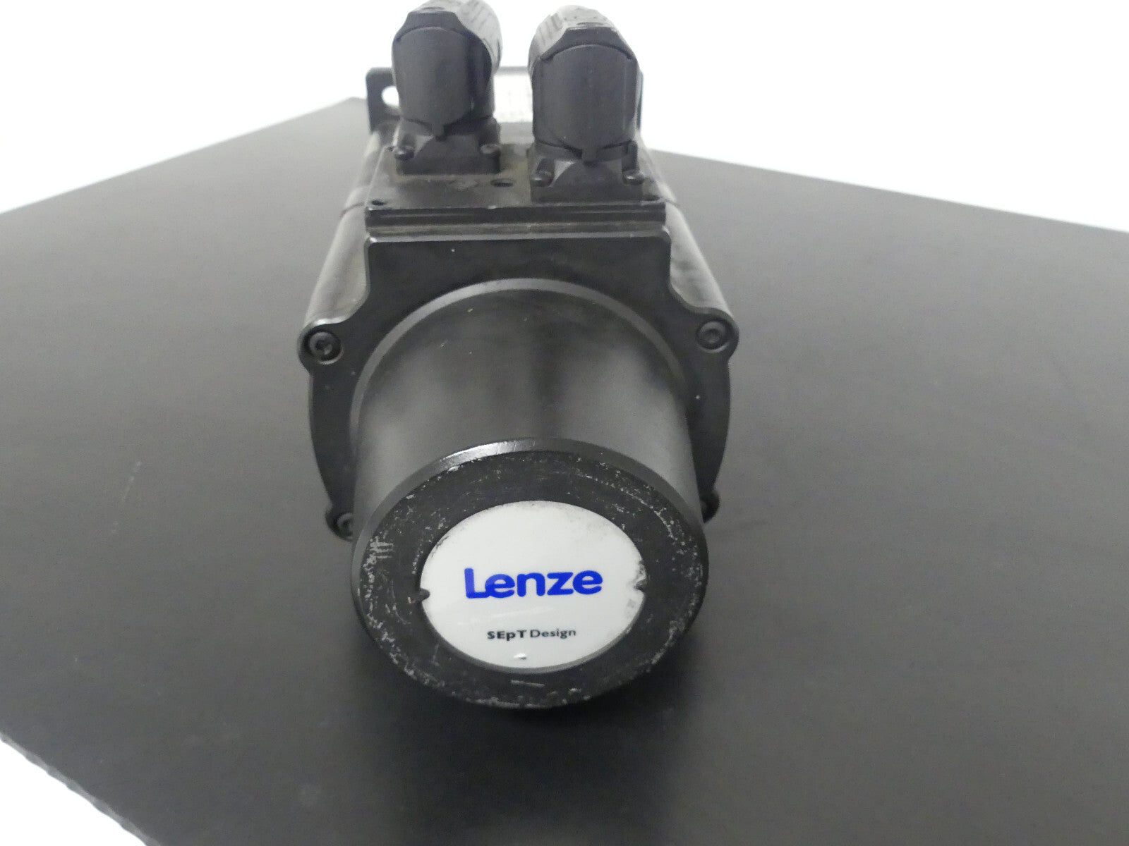 lenze MCS 12D20-SRSP2-A19N-ST5S00N-R0SU  MCS 12D20SRSP2A19NST5S00NR0SU used