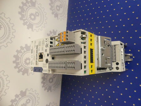 LENZE E84AVHCE5514SB0, leicht beschädigt s. Bilder