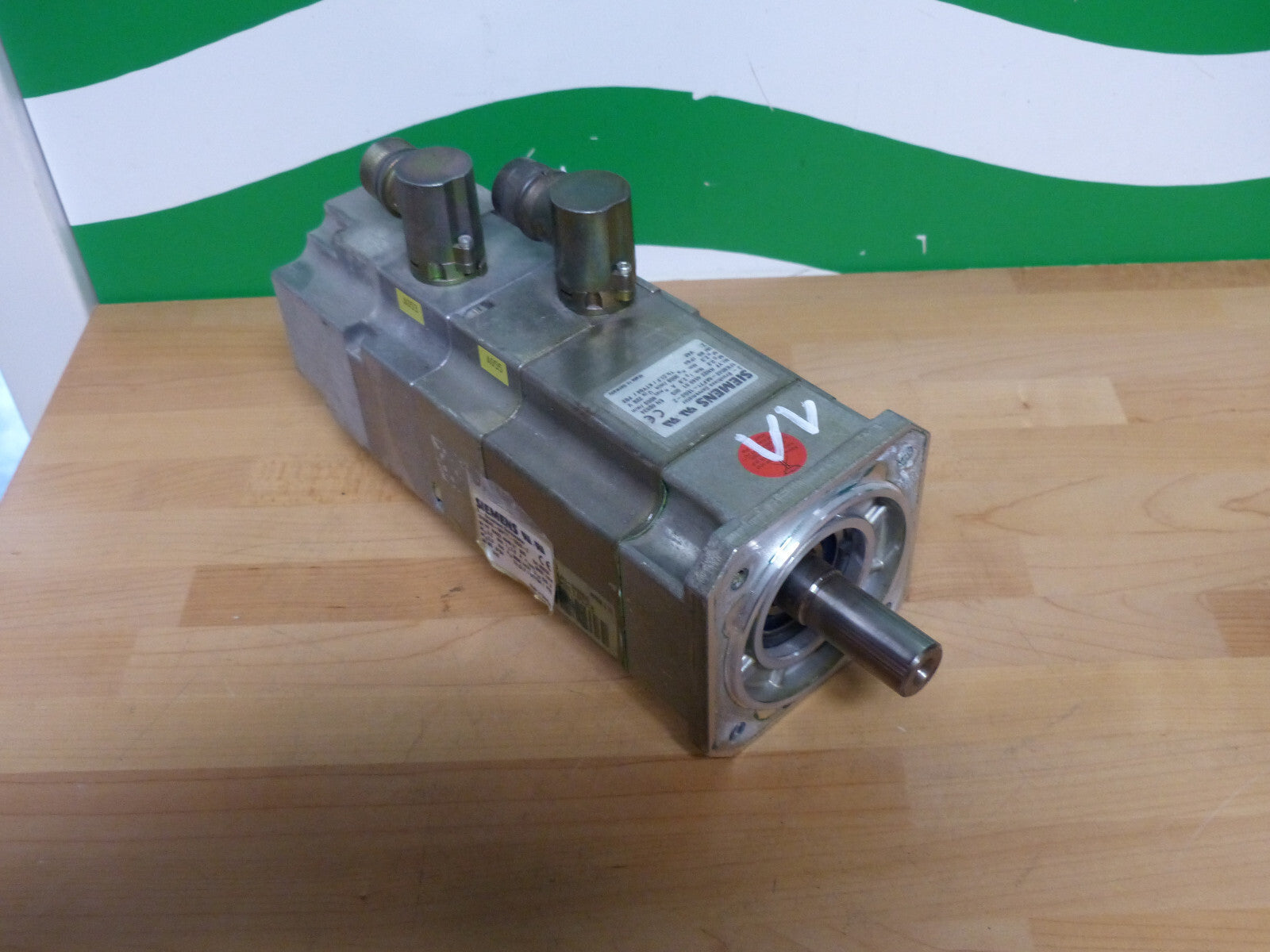 SIEMENS 1FK6042-6AF71-1EG0-Z  1FK60426AF711EG0Z Nezewertig s.Bilder