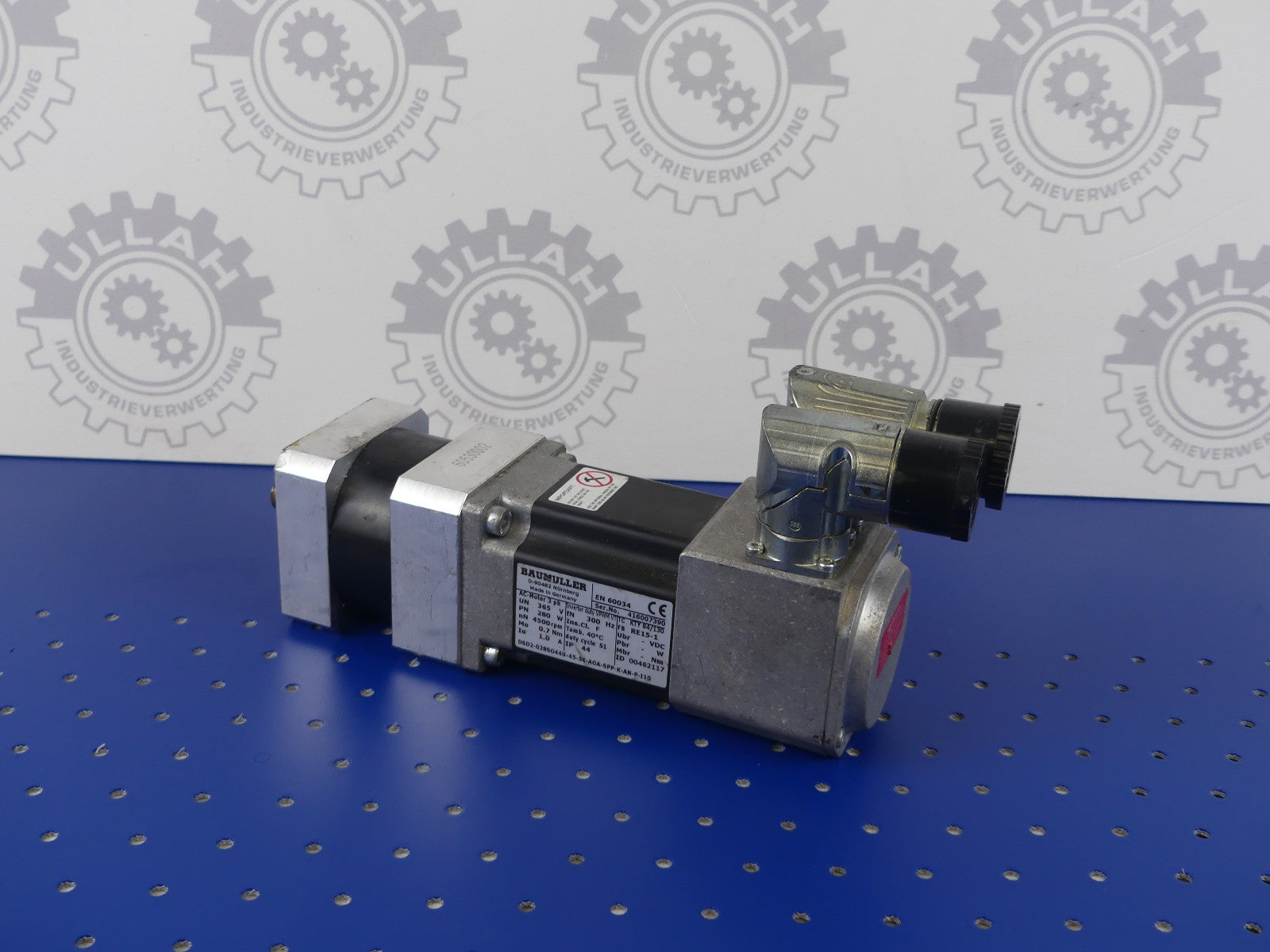 BAUMULLER AC MOTOR DSD2-028SO44U-45-54-A0A-SPP-K-AN-P-I10