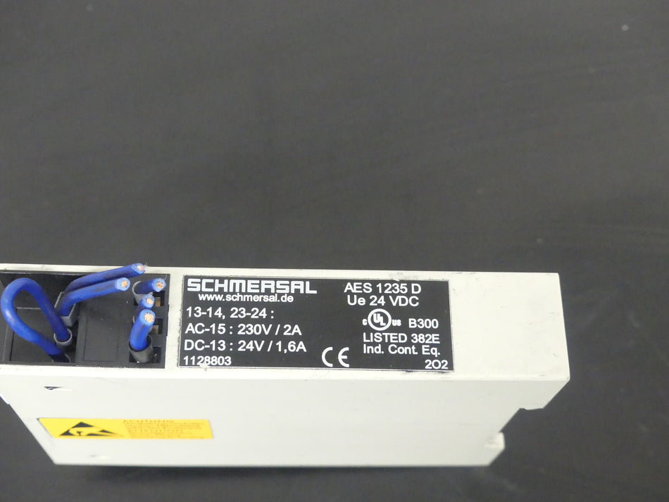 Schmersal Sicherheitsrelais AES 1235D