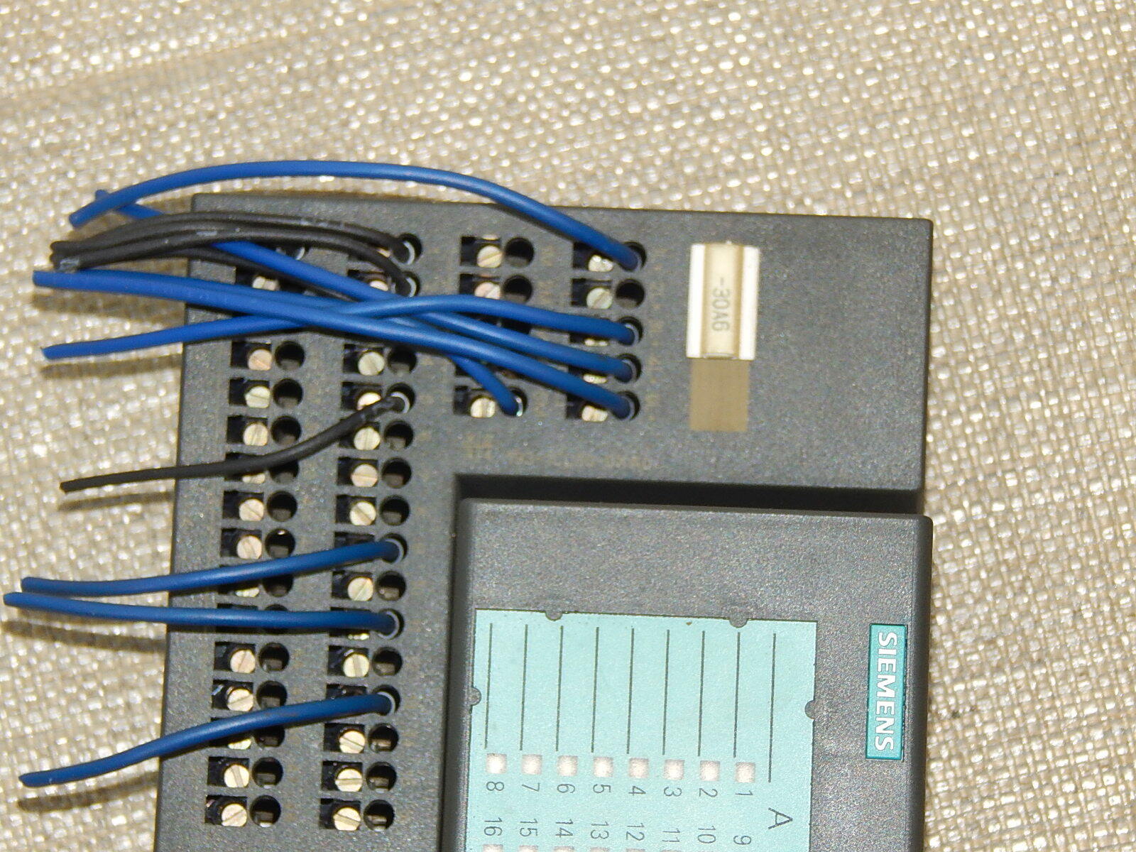 Siemens Simatic S7 6ES7 132-1BL00-0XB0 E: 3 + 6ES7193-1CL00-0XA0  E:1  used