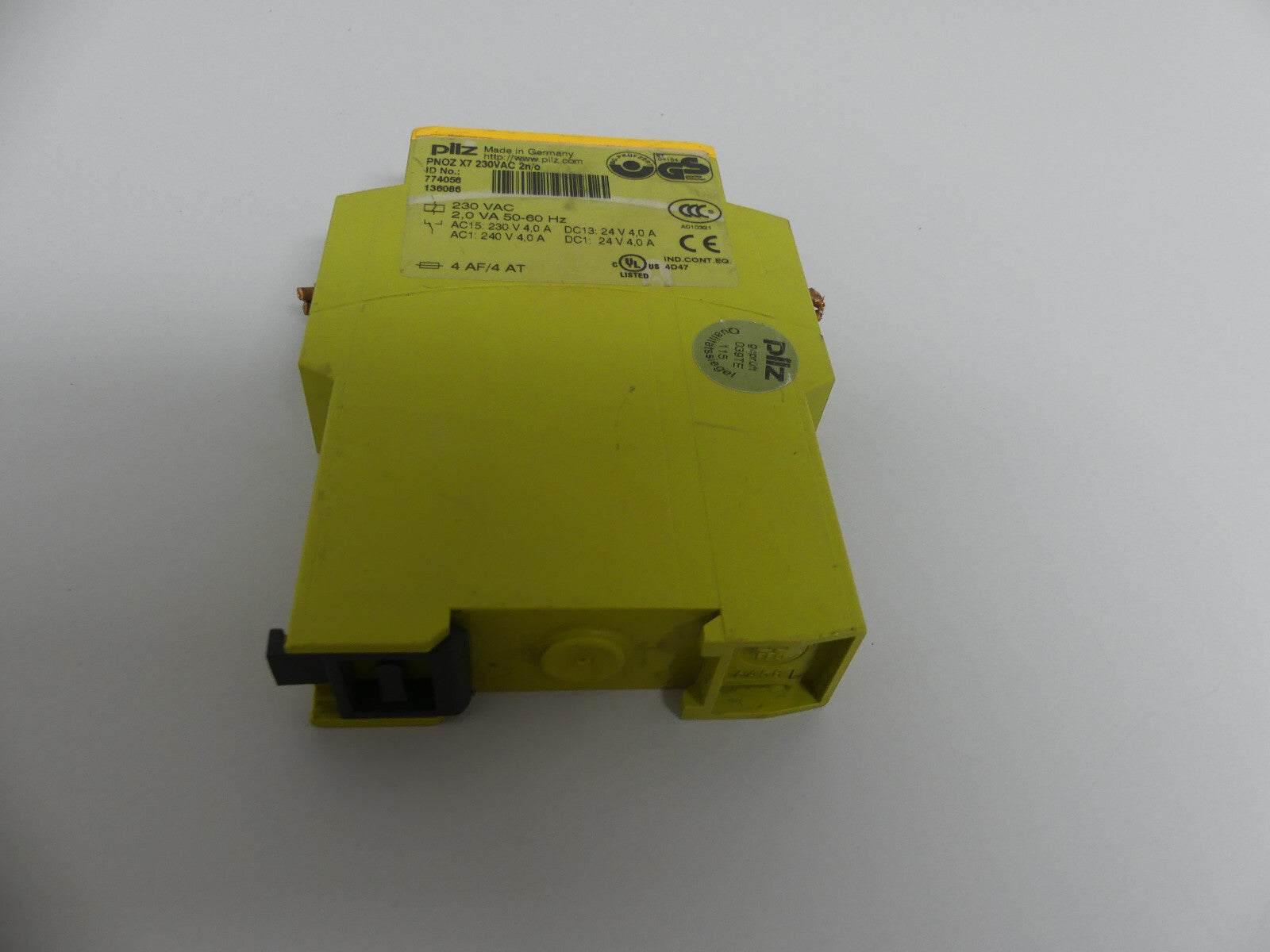 Pilz Sicherheitsrelais PNOZ X7 230VAC 2n/0 ID.: 774056