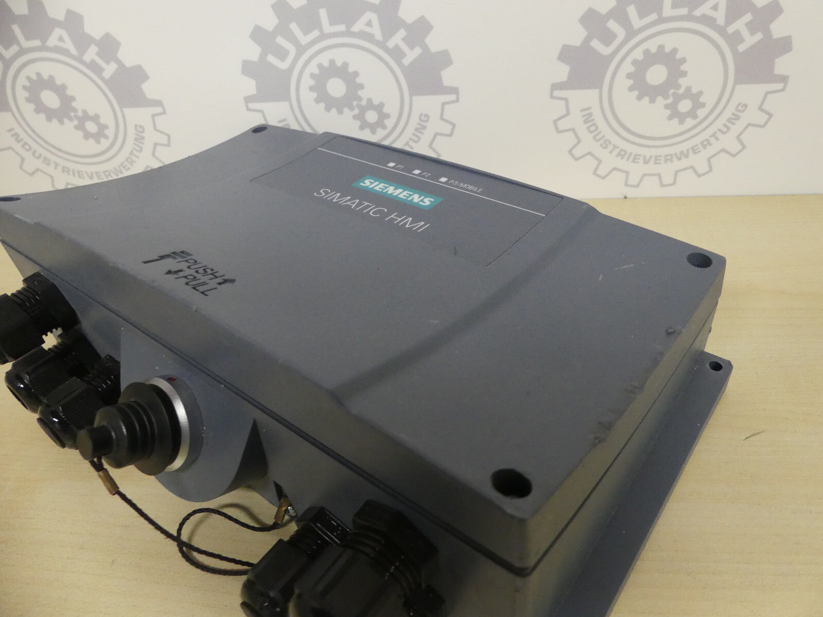 Siemens 6AV2 125-2AE23-0AX0, LEICHT ABGEKRATZT, s. Bilder