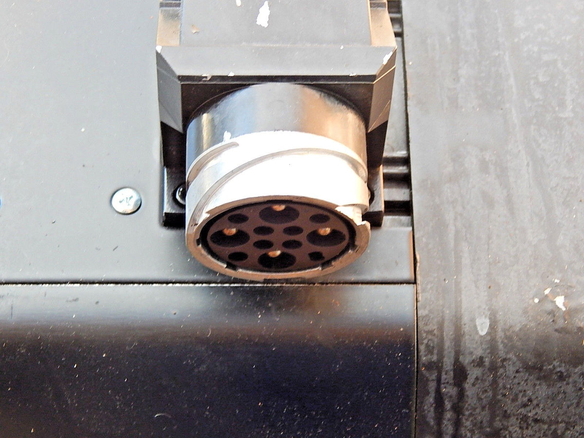 Rexroth 3-Phase Induktions Motor R911321708 MAD130C-0100-SA-M2-BG0-05-R1