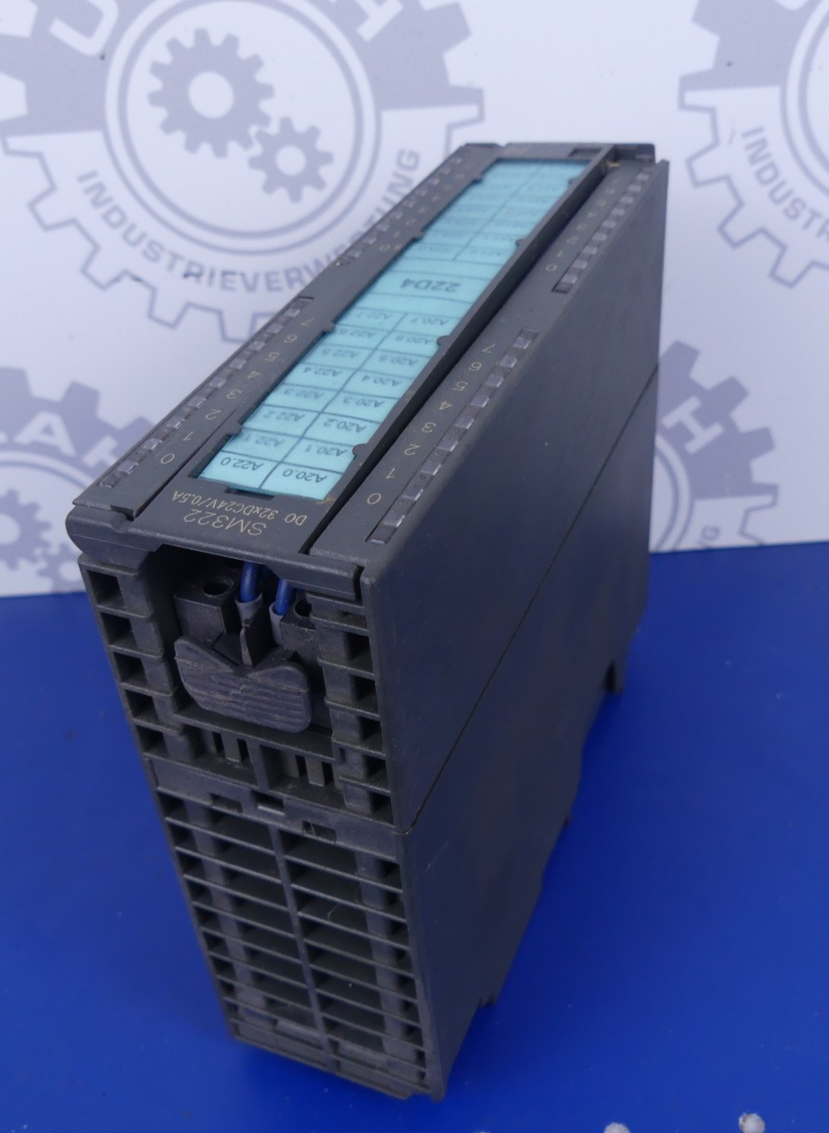 SIEMENS SIMATIC S7   6ES7 322-1BL00-0AA0