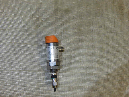  IFM TR2432 Messbereich: -40 - 300°C  used s.Bilder