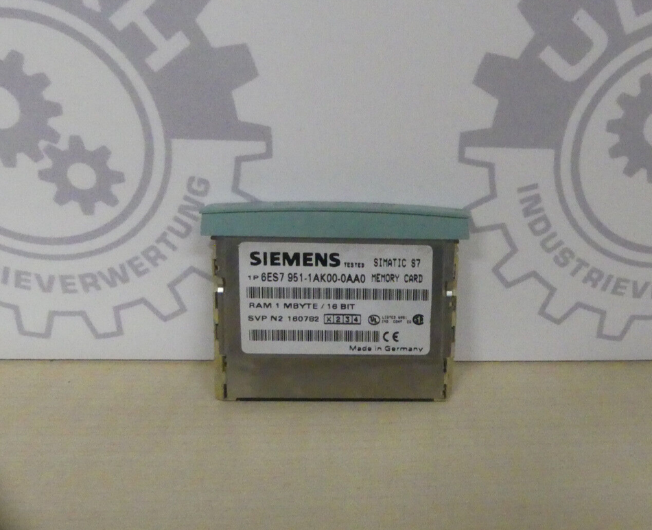 SIEMENS 6ES7 951-1AK00-0AA0