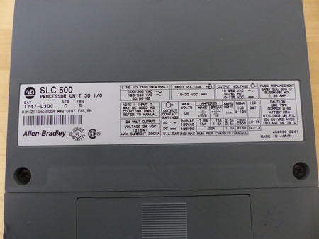 ALLEN-BRADLEY SLC 500 PROGRAMMABLE CONTROLLER leicht beschädigt, s. Bilder