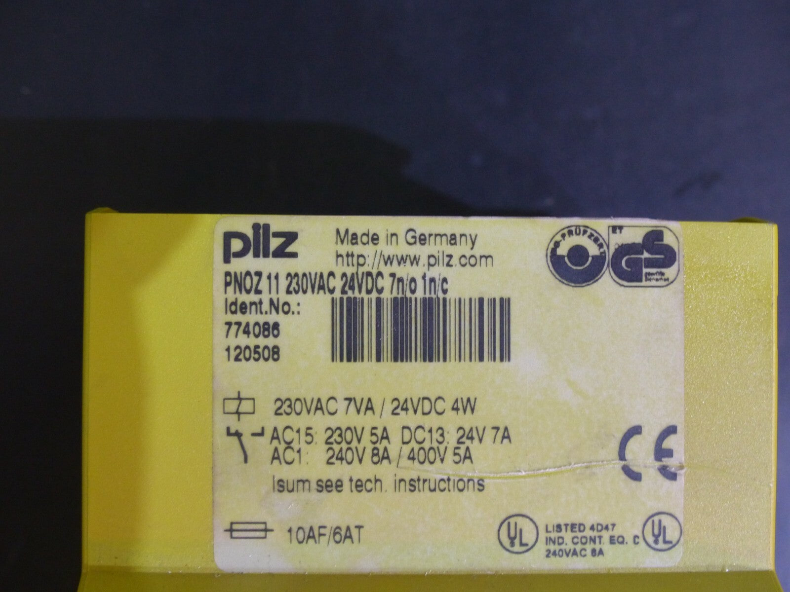 Pilz PNOZ 11 230VAC 24VDC 7n/o 1n/c