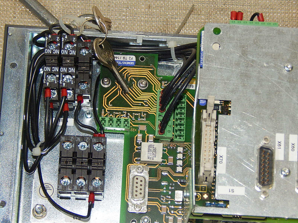  Siemens 6FC5303-1AF00-1AA0  Siehe. Bilder