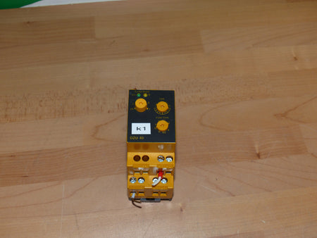 Selectron DZU40 Relais used s.Bilder