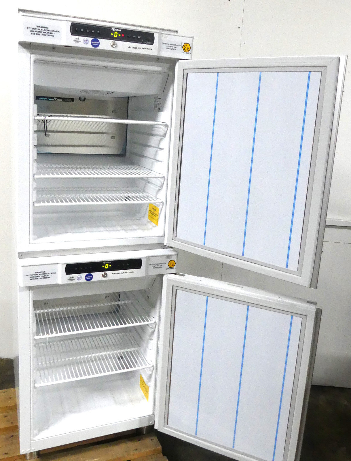 Gram Labortiefkühlschrank Type IIRF210 LG 102035412