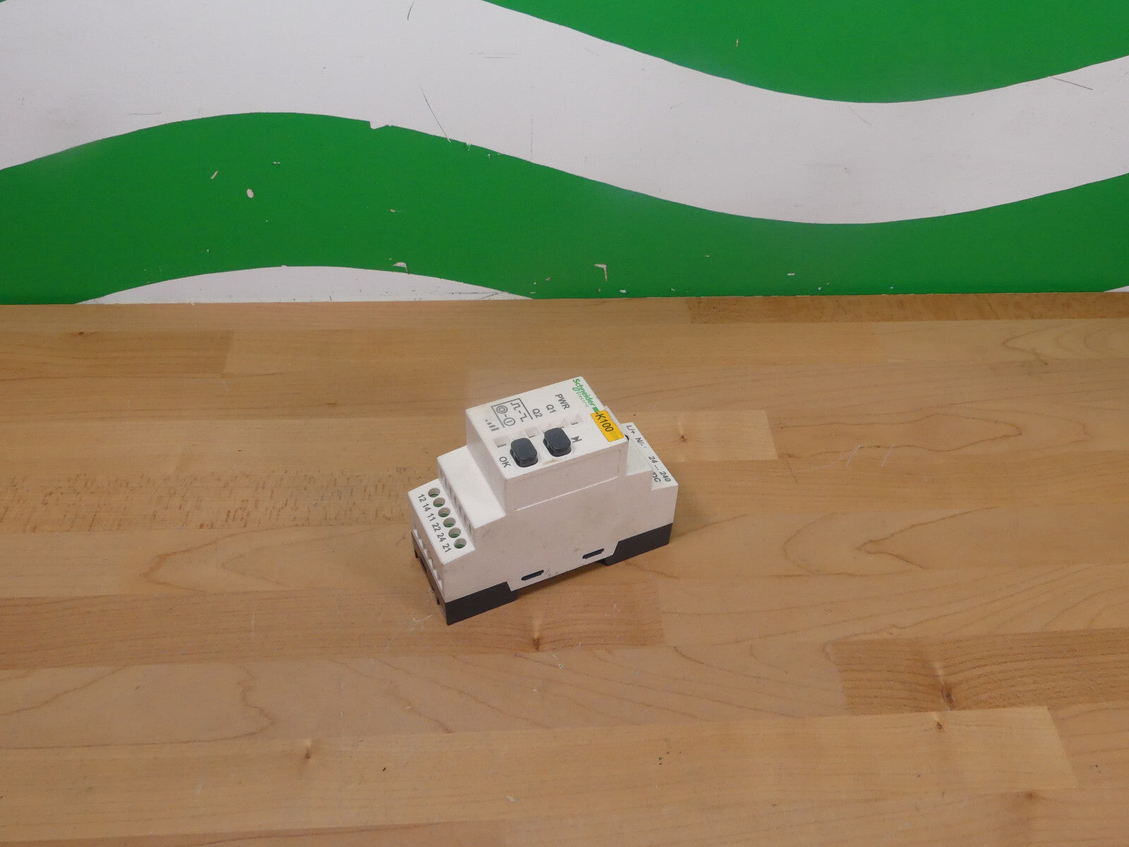 Schneider Electric  ZBRRA Transmitter Harmonie. 24-240 Vac/dc, 3 W, 50/60 Hz.