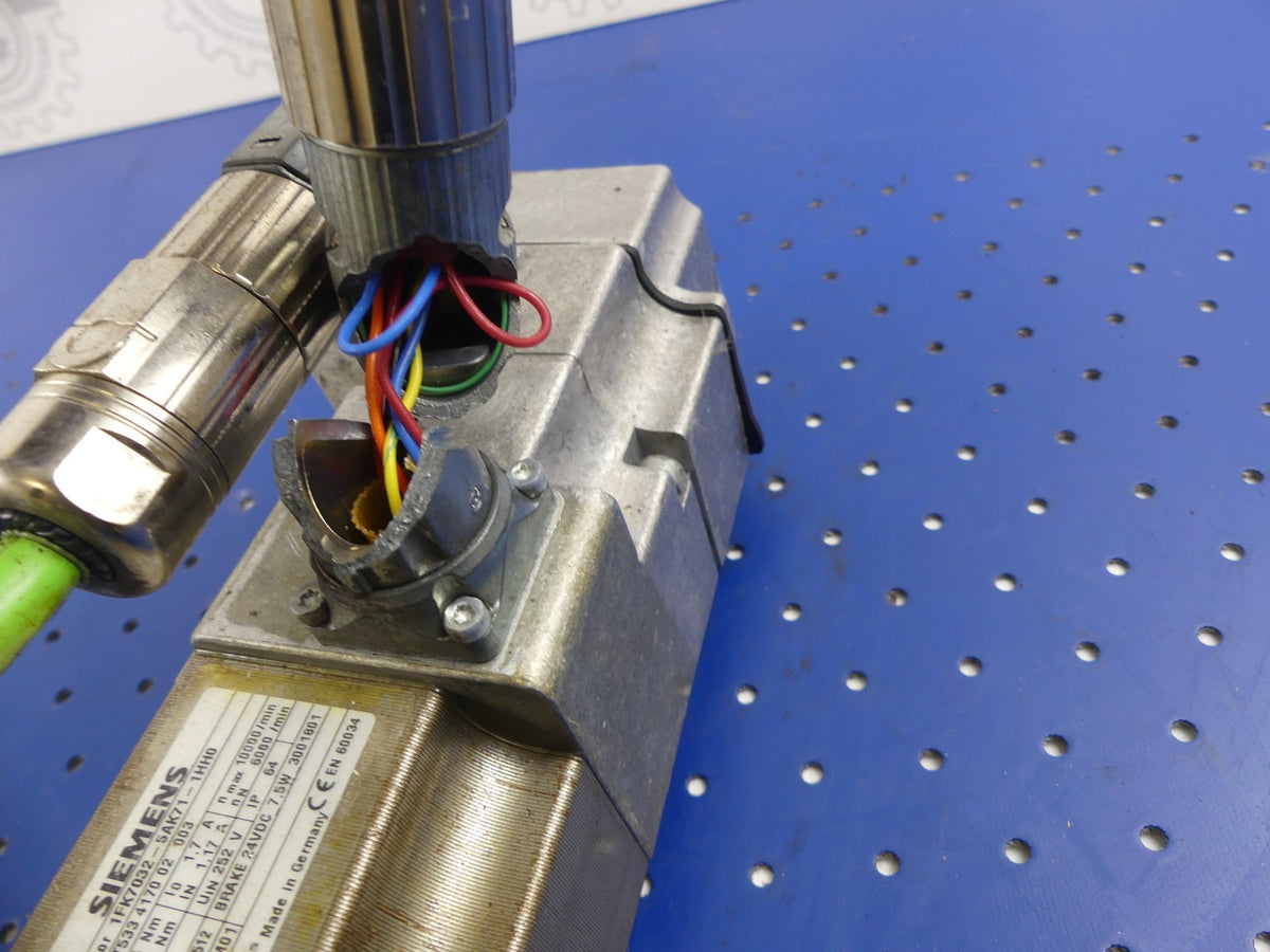 SIEMENS 1FK7032-5AK71-1HH0 ANSCHIUSS BESCHADIGT