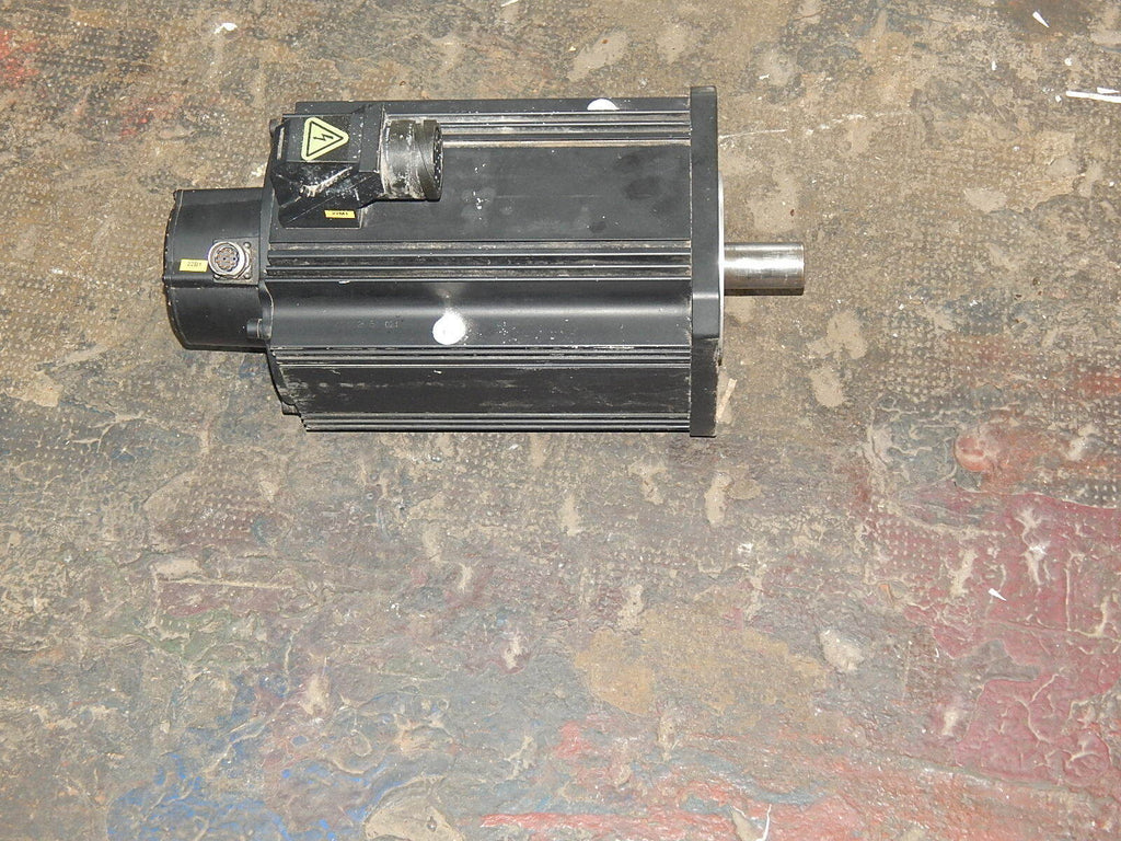  Rexroth Permanent Magnet Motor  MKD112B-024-KG1-AN  Used